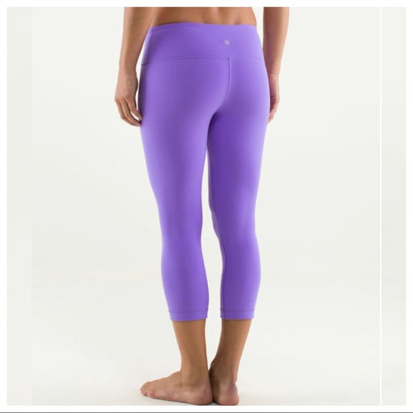 lululemon athletica Pants - Lululemon Crop Leggings purple soft Wunder Under size 6